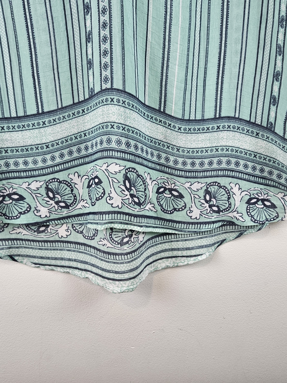 St. John's Bay XL Mint Green Sleeveless Henley Boho Top Stripe Floral Hem - Picture 4 of 16